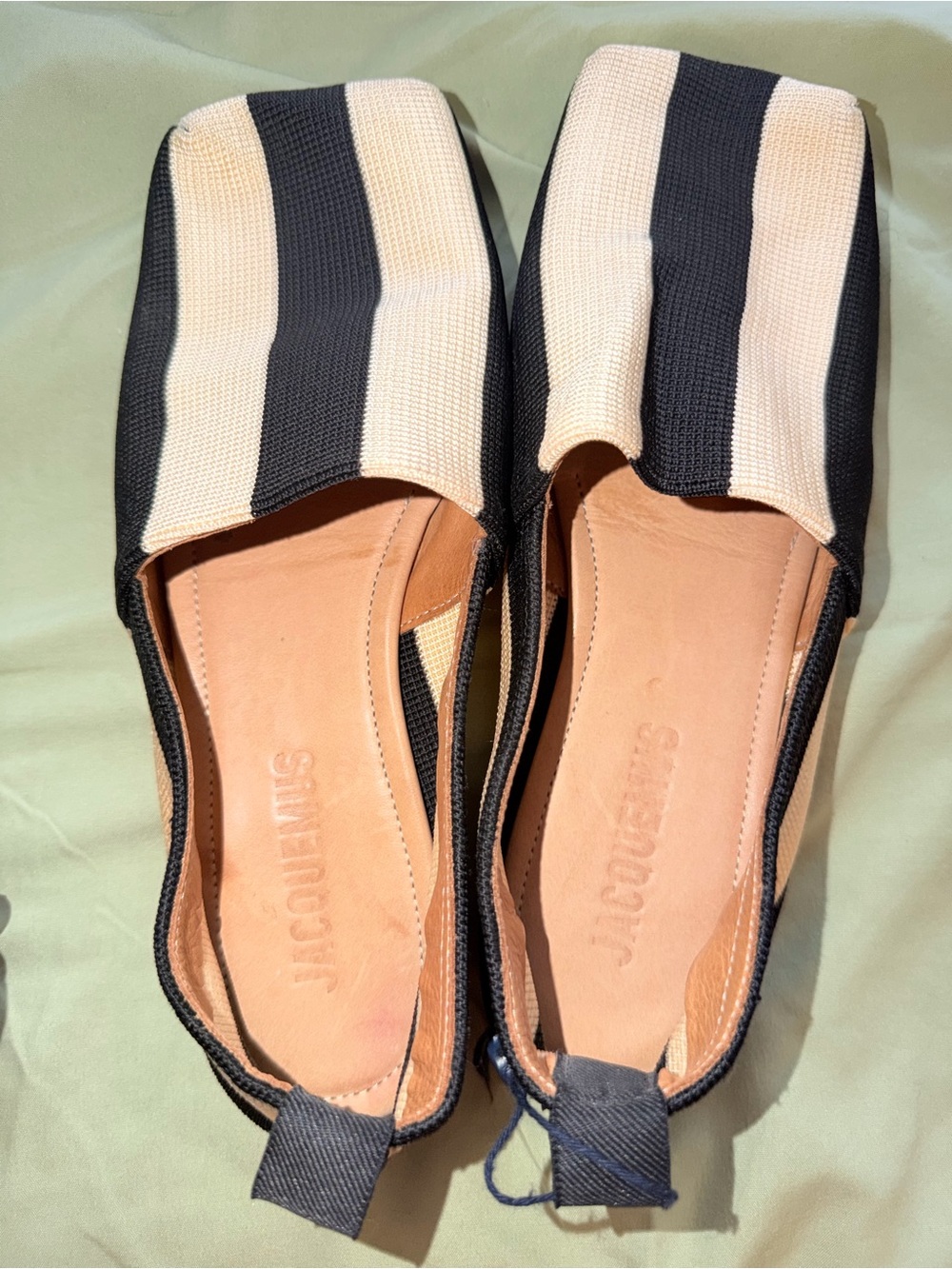 Jacquemus
Carre Striped Loafers
Beige Black, 37 (7) - Picture 6 of 7